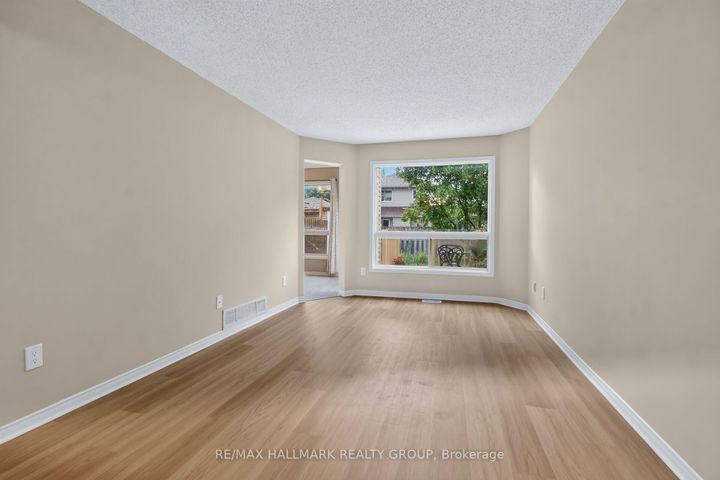 Photo 8 at 66 Woodgate Way, Nepean (Longfields), Ottawa