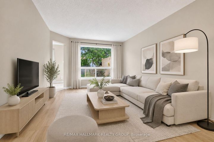 Photo 9 at 66 Woodgate Way, Nepean (Longfields), Ottawa