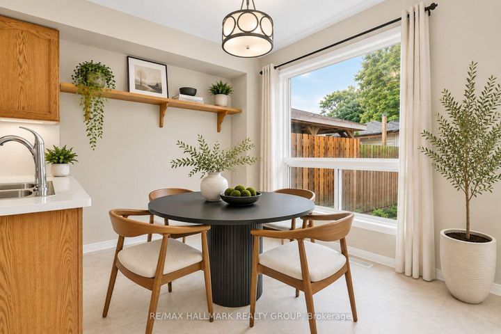 Photo 16 at 66 Woodgate Way, Nepean (Longfields), Ottawa