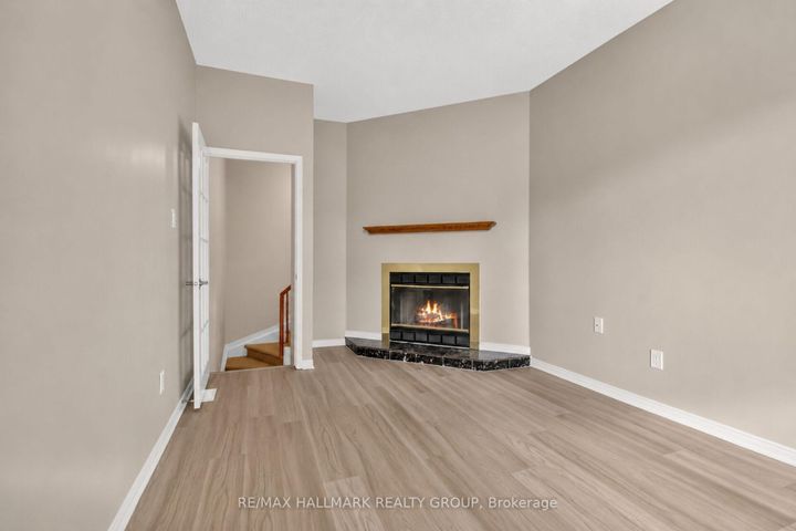 Photo 19 at 66 Woodgate Way, Nepean (Longfields), Ottawa