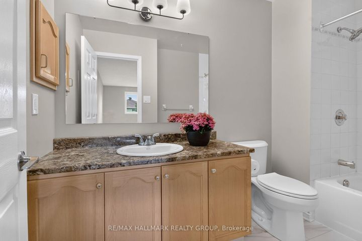 Photo 27 at 66 Woodgate Way, Nepean (Longfields), Ottawa