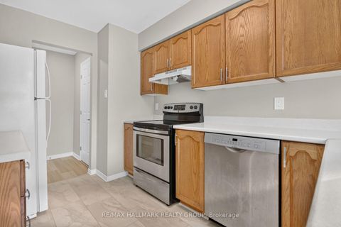 Photo 12 at 66 Woodgate Way, Nepean (Longfields), Ottawa
