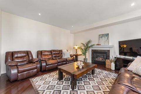 Photo 15 at 167 Chenoa Way, Nepean (Stonebridge), Ottawa