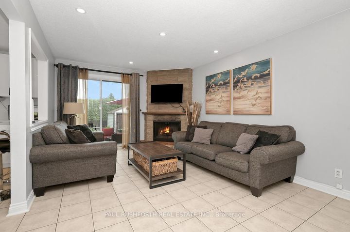 Photo 11 at 157 Craig Henry Drive, Nepean (Craig Henry/Woodvale), Ottawa