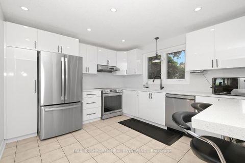 Photo 9 at 157 Craig Henry Drive, Nepean (Craig Henry/Woodvale), Ottawa