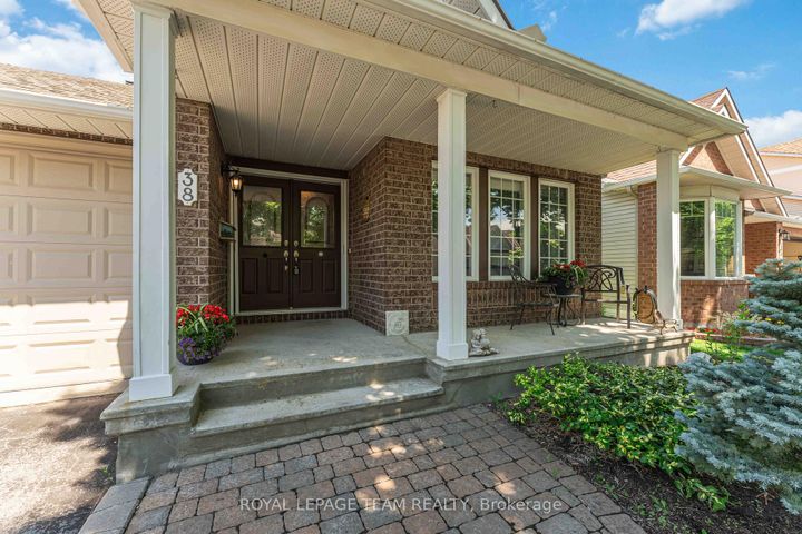 Photo 3 at 38 Settler's Ridge Way, Nepean (Longfields), Ottawa