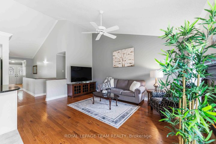 Photo 17 at 38 Settler's Ridge Way, Nepean (Longfields), Ottawa