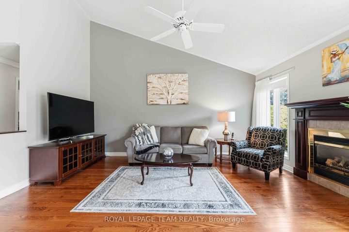 Photo 18 at 38 Settler's Ridge Way, Nepean (Longfields), Ottawa