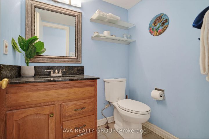 Photo 4 at 27 Danaher Drive, Nepean (Heritage Park), Ottawa