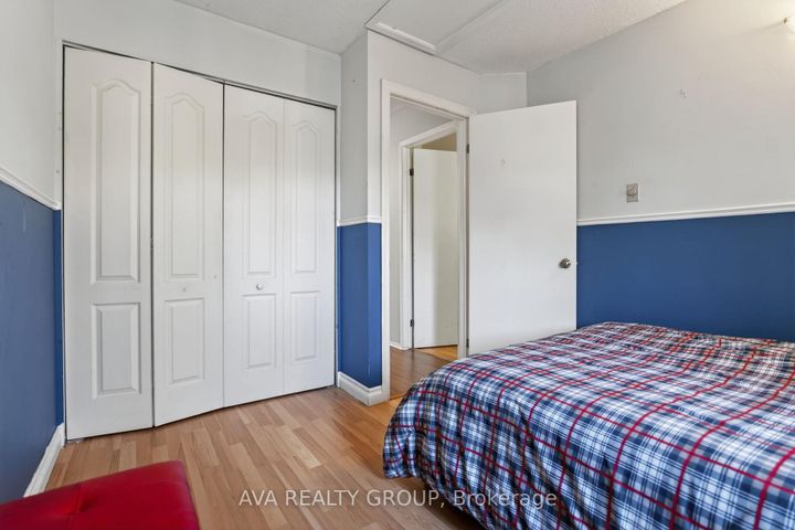Photo 17 at 27 Danaher Drive, Nepean (Heritage Park), Ottawa