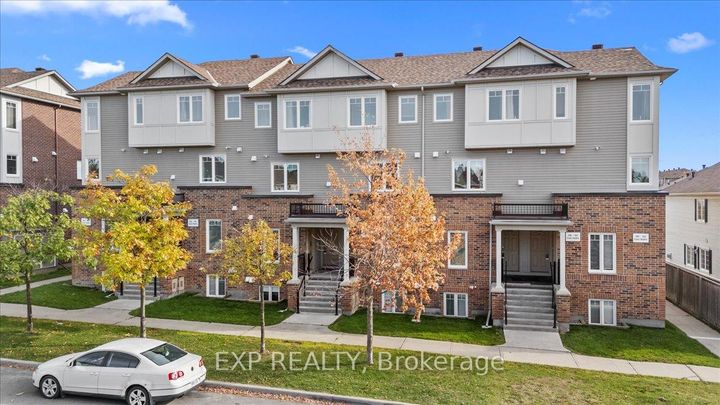 Photo 0 at 290 Espin Heights, Nepean (Stonebridge), Ottawa