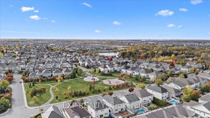 Photo 11 at 290 Espin Heights, Nepean (Stonebridge), Ottawa