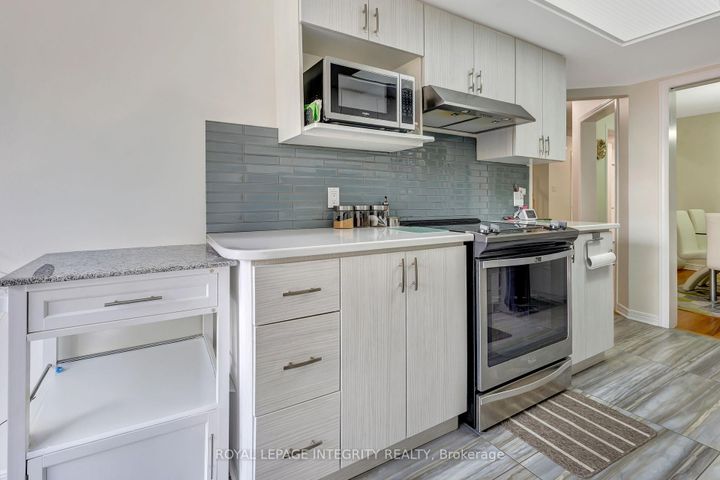 Photo 15 at 7 Westpointe Crescent, Nepean (Centrepointe), Ottawa