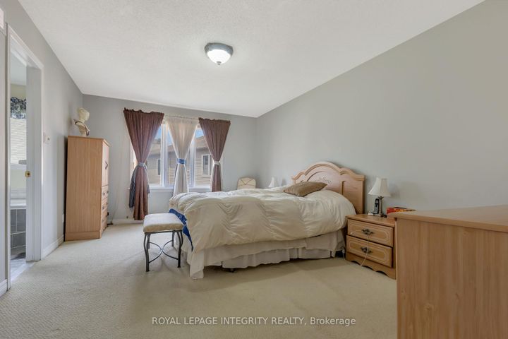 Photo 18 at 7 Westpointe Crescent, Nepean (Centrepointe), Ottawa
