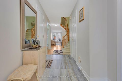 Photo 5 at 7 Westpointe Crescent, Nepean (Centrepointe), Ottawa
