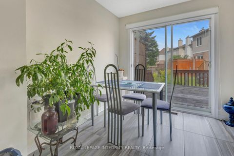 Photo 16 at 7 Westpointe Crescent, Nepean (Centrepointe), Ottawa