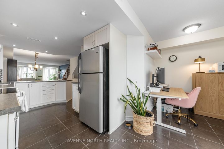 Photo 24 at 573B Chapman Mills Drive, Nepean (Strandherd), Ottawa