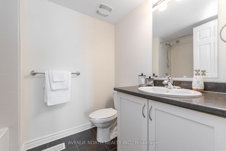 Photo 31 at 573B Chapman Mills Drive, Nepean (Strandherd), Ottawa