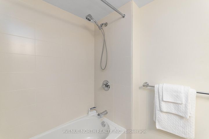 Photo 32 at 573B Chapman Mills Drive, Nepean (Strandherd), Ottawa