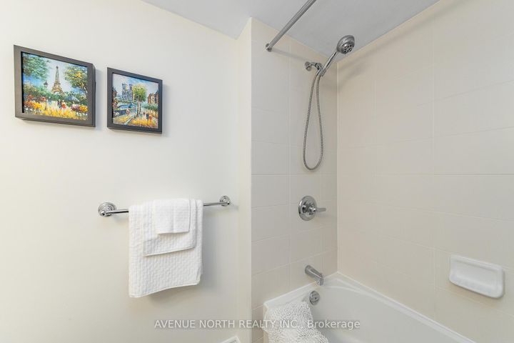 Photo 39 at 573B Chapman Mills Drive, Nepean (Strandherd), Ottawa