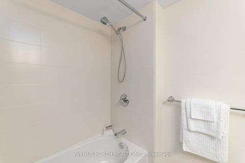 Photo 32 at 573B Chapman Mills Drive, Nepean (Strandherd), Ottawa