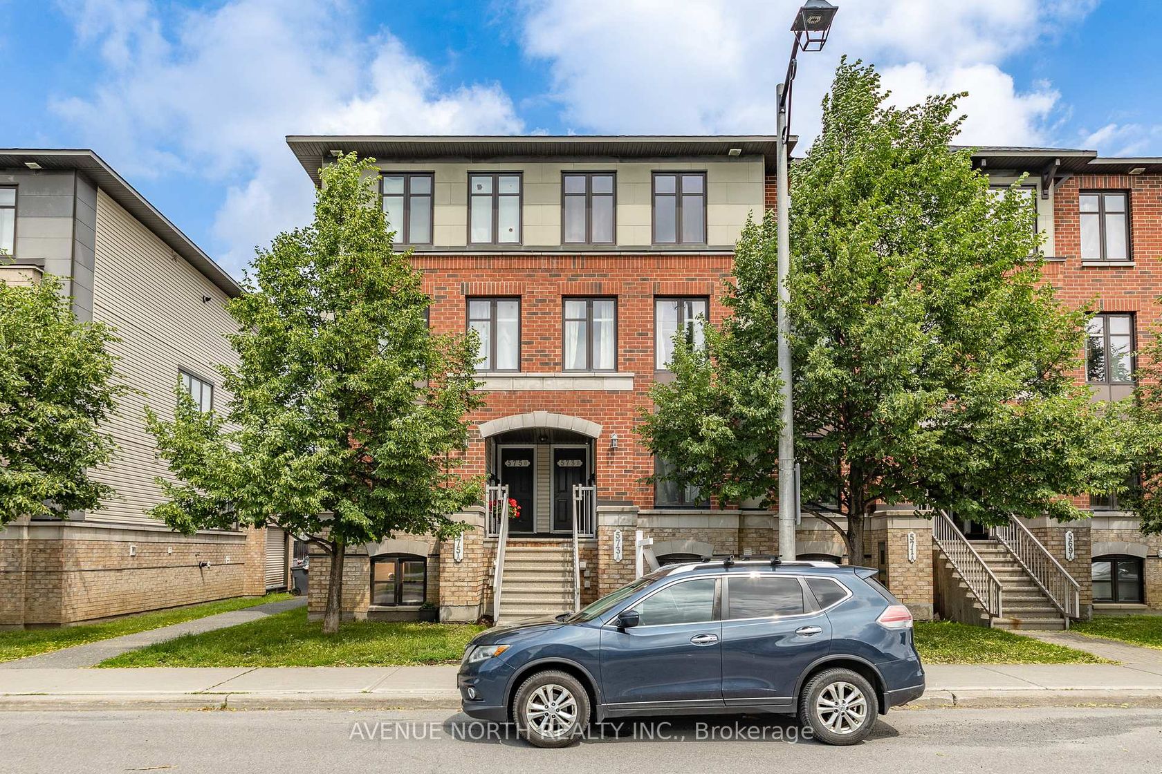 573B Chapman Mills Drive, Nepean (Strandherd), Ottawa 
