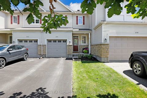 Photo 2 at 577 Ashbourne Crescent, Nepean (Stonebridge), Ottawa