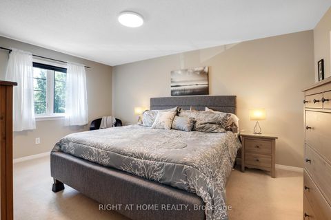 Photo 15 at 577 Ashbourne Crescent, Nepean (Stonebridge), Ottawa