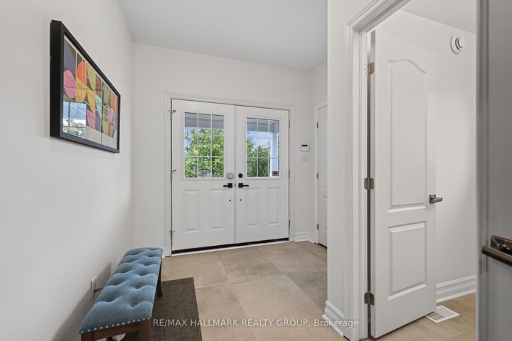 Photo 3 at 878 EXCURSION Way, Nepean (Half Moon Bay), Ottawa