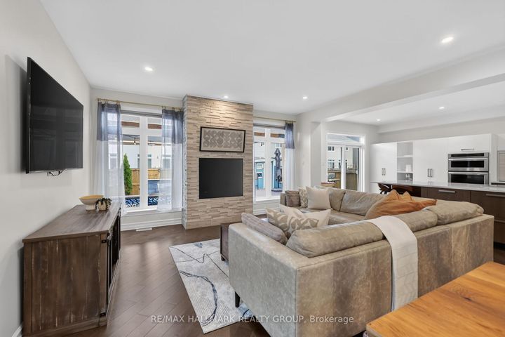 Photo 8 at 878 EXCURSION Way, Nepean (Half Moon Bay), Ottawa
