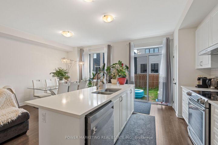 Photo 15 at 925 Athenry Court, Nepean (Half Moon Bay), Ottawa