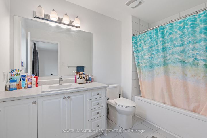 Photo 18 at 925 Athenry Court, Nepean (Half Moon Bay), Ottawa