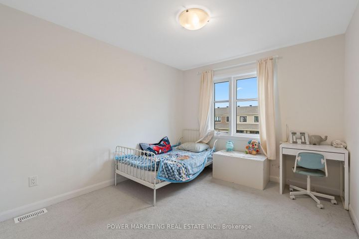 Photo 19 at 925 Athenry Court, Nepean (Half Moon Bay), Ottawa