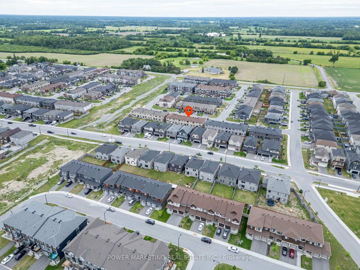 Photo 31 at 925 Athenry Court, Nepean (Half Moon Bay), Ottawa