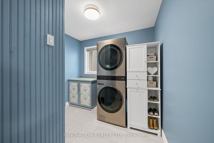 Photo 16 at 11 Bracewood Way, Nepean (Stonebridge), Ottawa