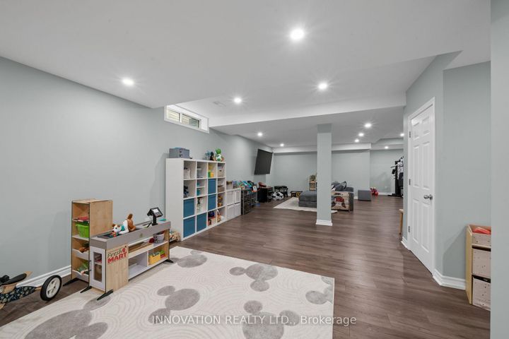 Photo 31 at 11 Bracewood Way, Nepean (Stonebridge), Ottawa