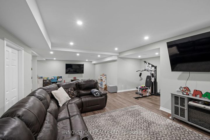 Photo 35 at 11 Bracewood Way, Nepean (Stonebridge), Ottawa