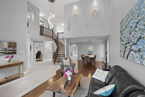 Photo 3 at 11 Bracewood Way, Nepean (Stonebridge), Ottawa