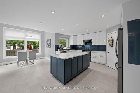Photo 6 at 11 Bracewood Way, Nepean (Stonebridge), Ottawa