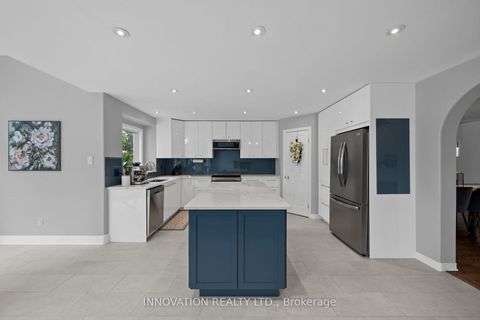 Photo 7 at 11 Bracewood Way, Nepean (Stonebridge), Ottawa