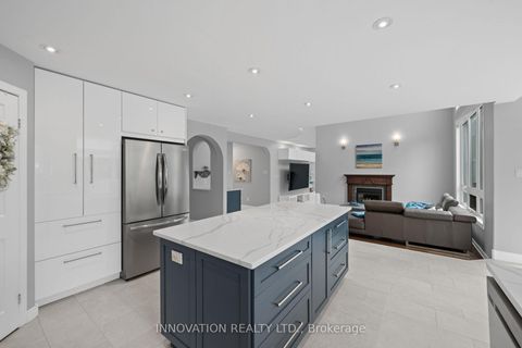 Photo 9 at 11 Bracewood Way, Nepean (Stonebridge), Ottawa