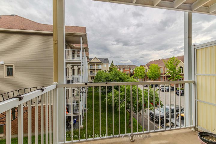 Photo 13 at 9 - 276 Keltie Private, Nepean (Longfields), Ottawa