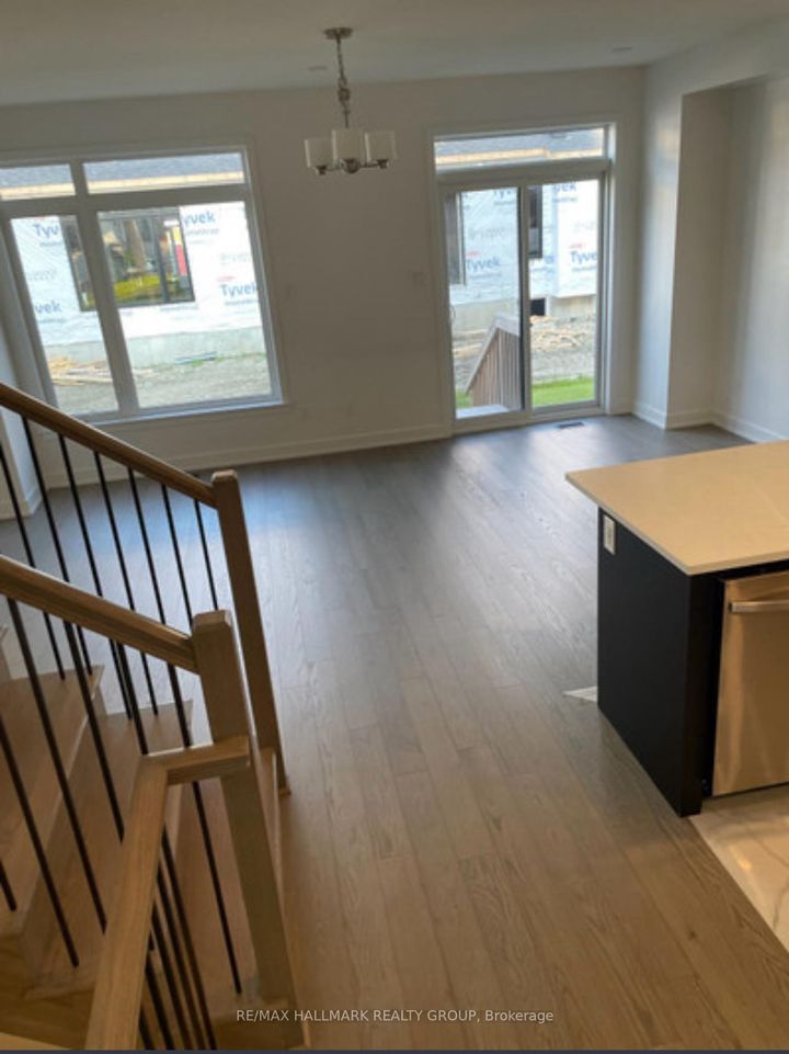 Photo 2 at 515 Corretto Place E, Nepean (Heritage Park), Ottawa