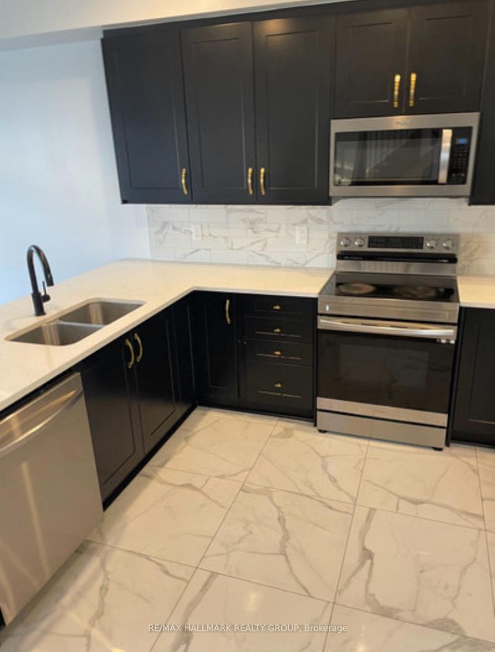 Photo 3 at 515 Corretto Place E, Nepean (Heritage Park), Ottawa