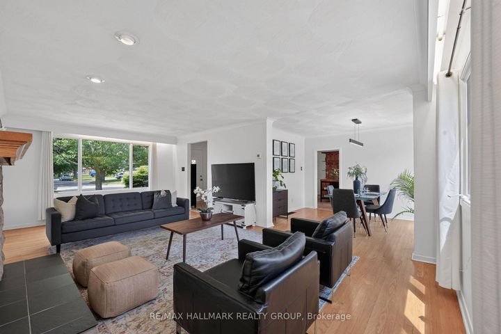 Photo 6 at 1038 Arnot Road, Nepean (Courtland Park), Ottawa