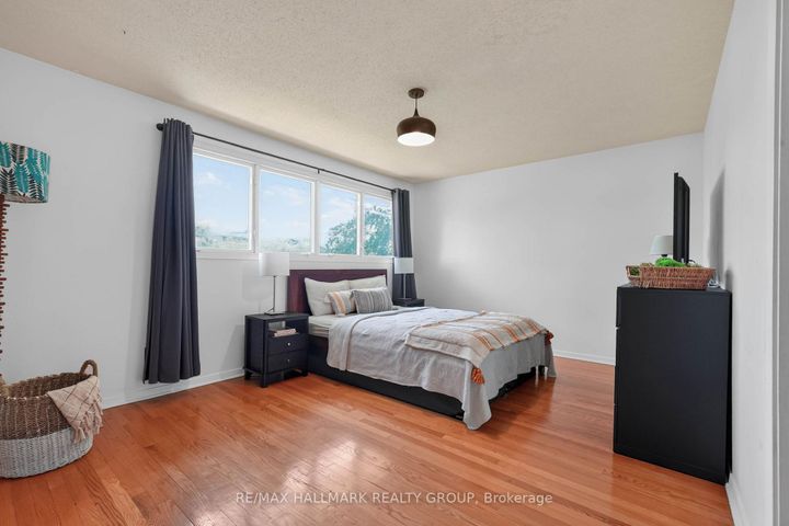 Photo 20 at 1038 Arnot Road, Nepean (Courtland Park), Ottawa