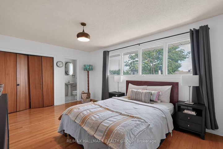 Photo 21 at 1038 Arnot Road, Nepean (Courtland Park), Ottawa