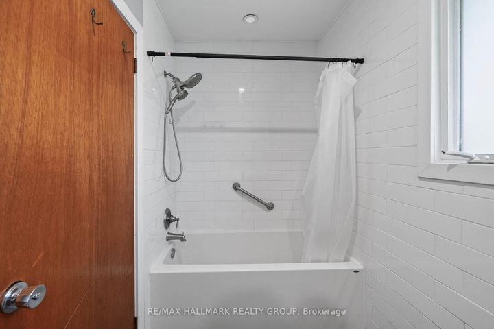 Photo 30 at 1038 Arnot Road, Nepean (Courtland Park), Ottawa
