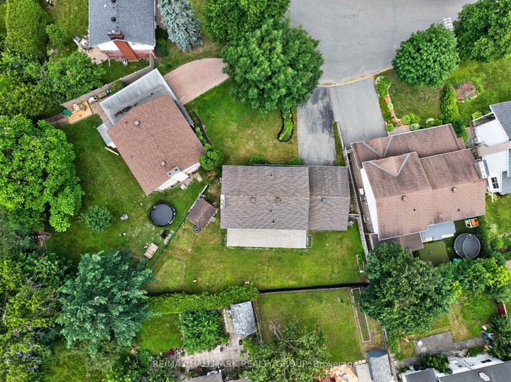Photo 44 at 1038 Arnot Road, Nepean (Courtland Park), Ottawa