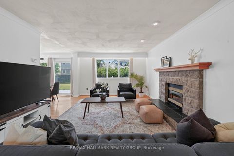 Photo 5 at 1038 Arnot Road, Nepean (Courtland Park), Ottawa